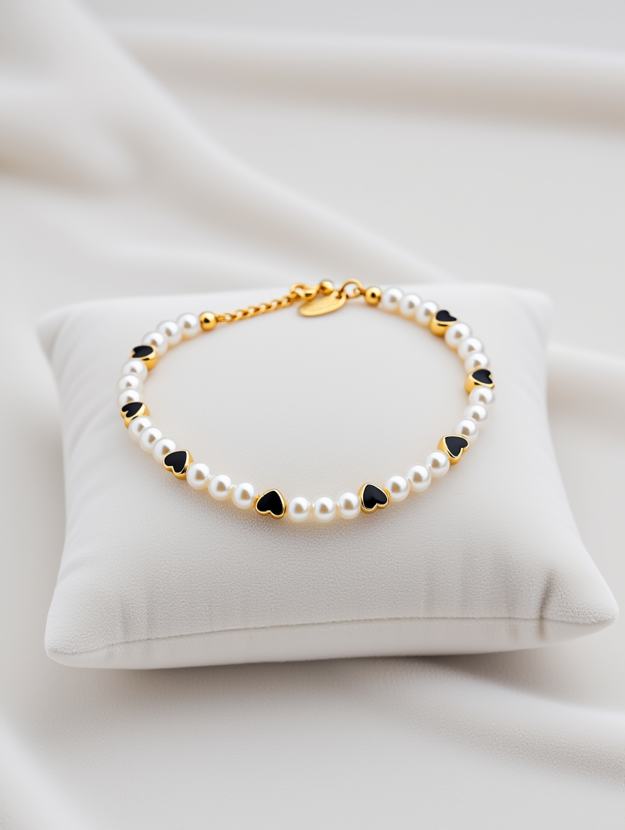 Perlenarmband mit Herz – goldfarbenes Damen Armband